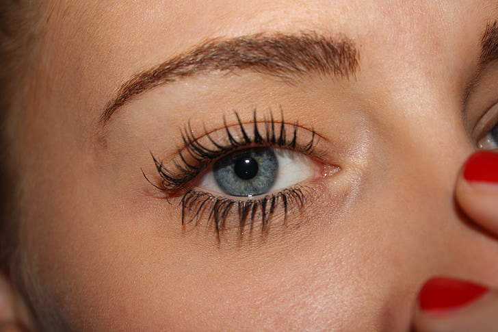 How to Choose the Right False Eyelashes for Your Eye Shape False Eyelashes
